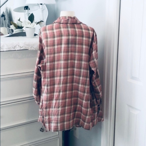 EDDIE BAUER Plaid Open Waterfall Roll-tab Top - Picture 13 of 16